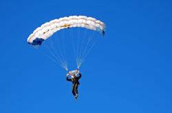 开云体育官网-全面压制下的孤胆英雄，哈兰德如何在伊朗铜墙铁壁中成为关键先生