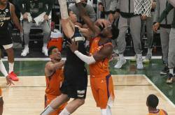 开云官网-雄鹿主场击败篮网，率先晋级东部决赛