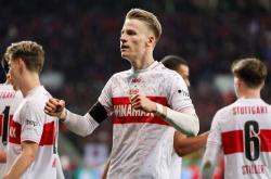 开云体育平台APP-弗赖堡客场取胜，保级晋级前景一片光明