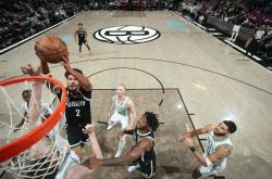 开云体育官方网站-NBA东部决赛凯尔特人击败雄鹿