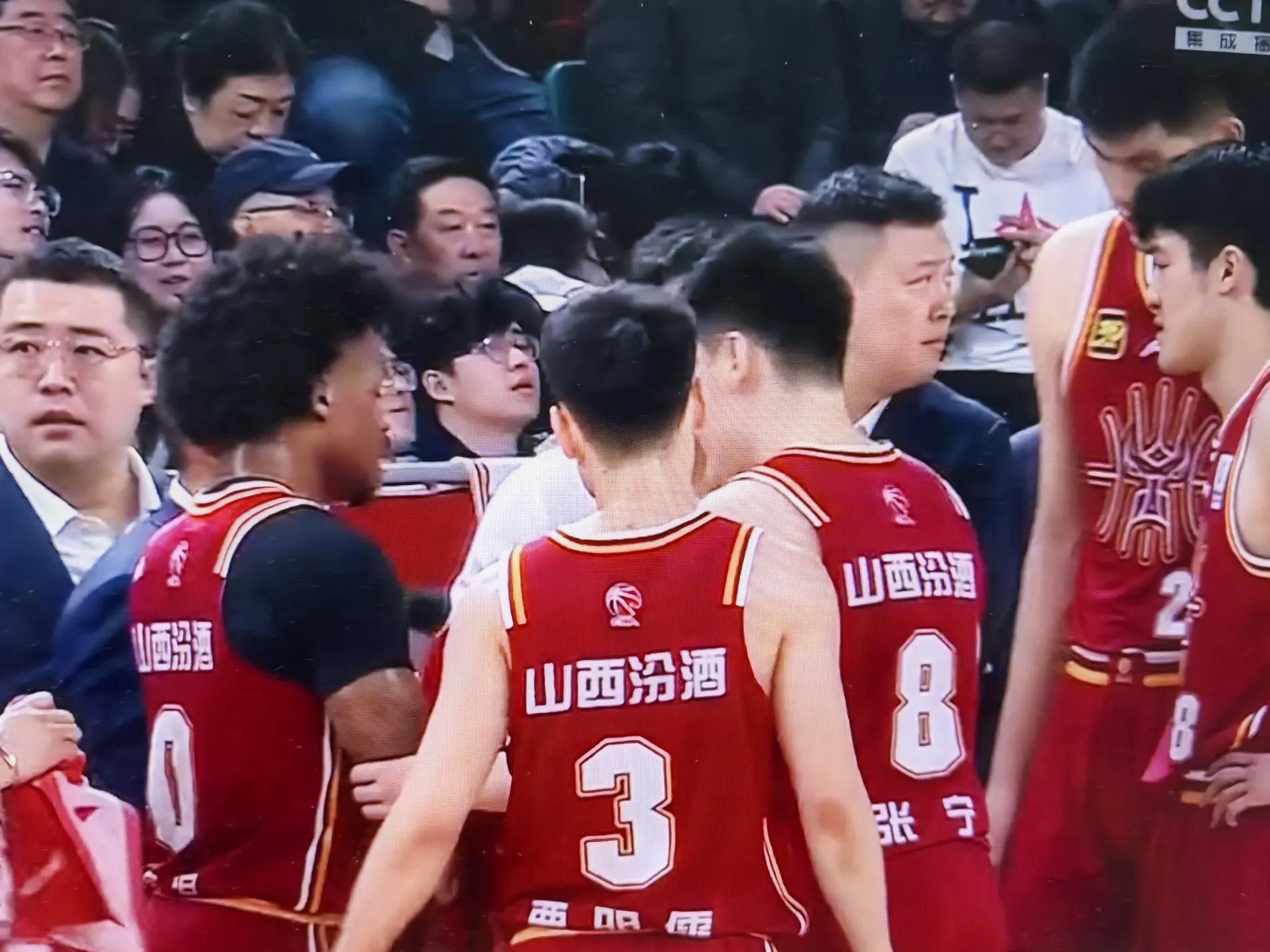 广东深足主场逼平太原亿中超，主场保持不败领跑！的简单介绍