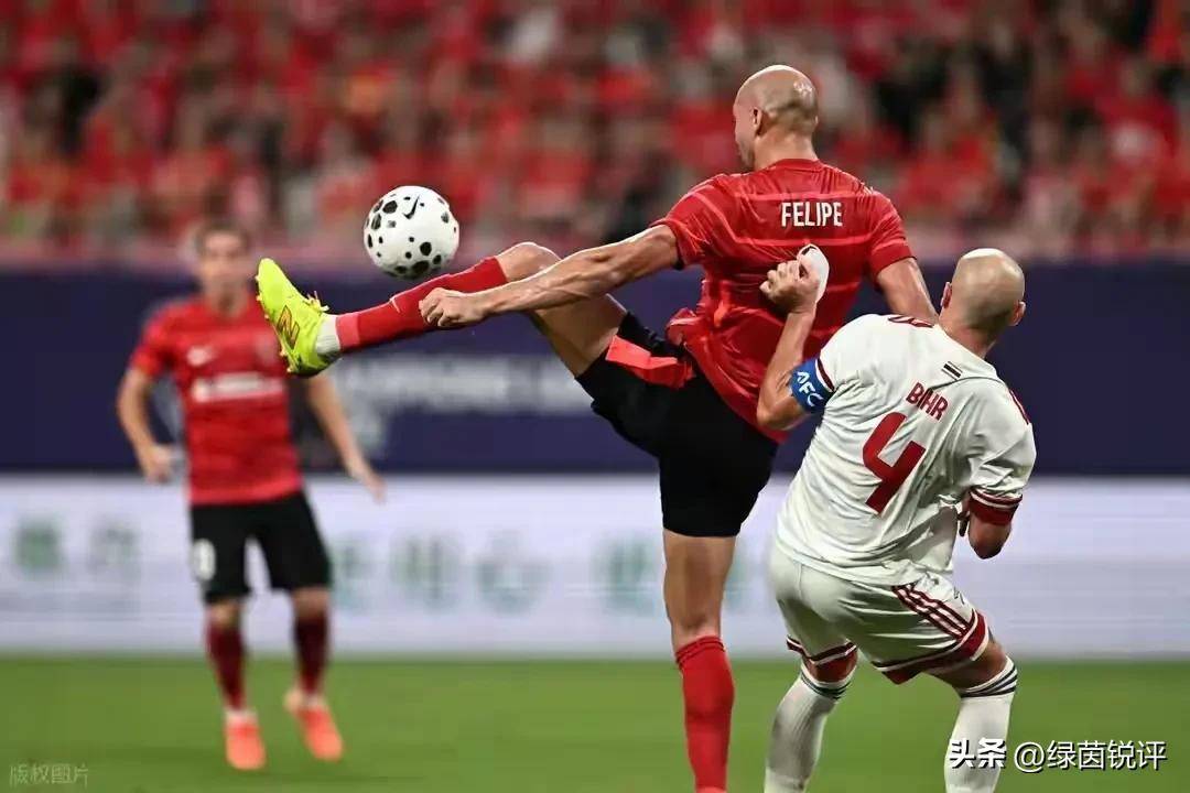 传球犯规频发,球队困扰集中 传球犯规频发,球队困扰集中