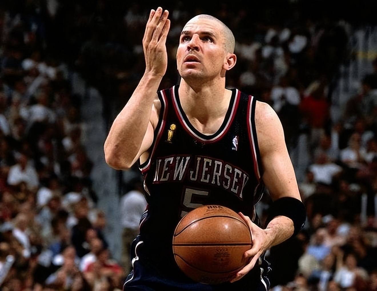 独行侠主帅称库里是NBA最佳得分后卫 独行侠主帅称库里是NBA最佳得分后卫