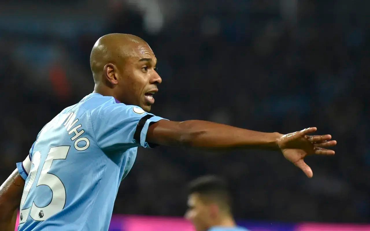 瓜迪奥拉计划引进新后卫提升防守 瓜迪奥拉计划引进新后卫提升防守