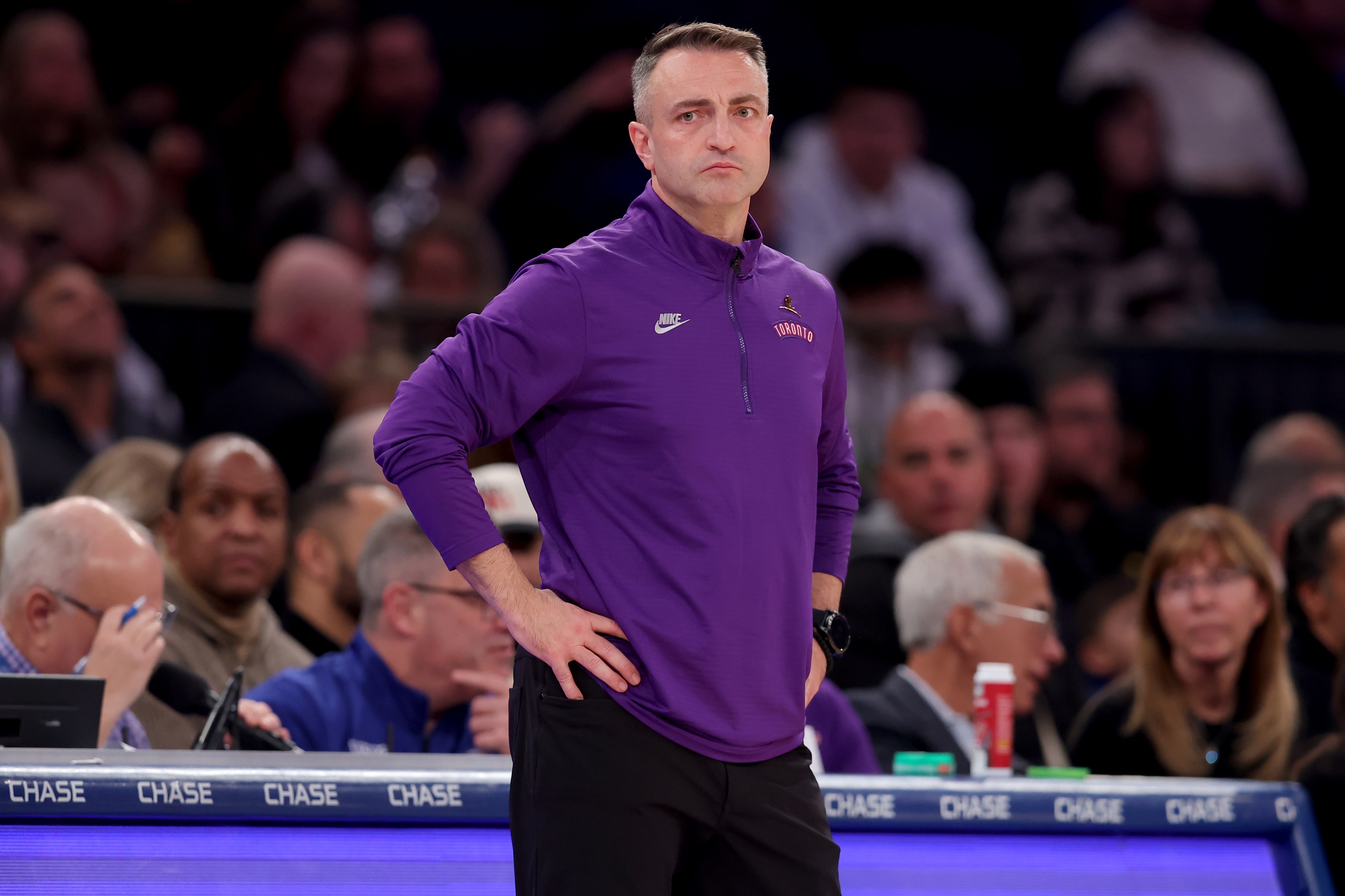 包含猛龙队主帅表态：球队正朝着目标前进的词条