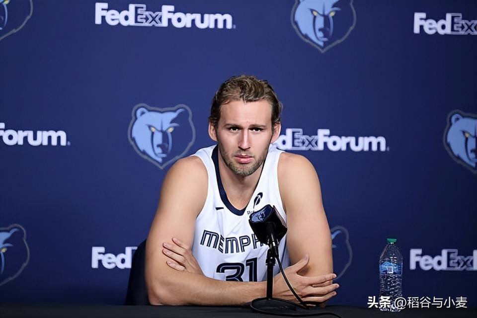 灰熊球队宣布新引援，增强内线实力