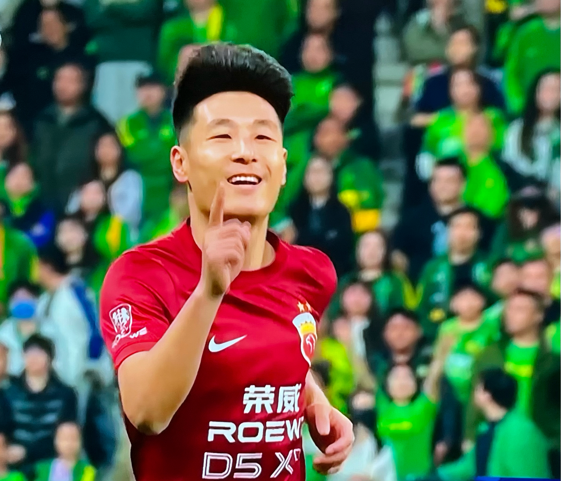 上海申花势不可挡，排名第一