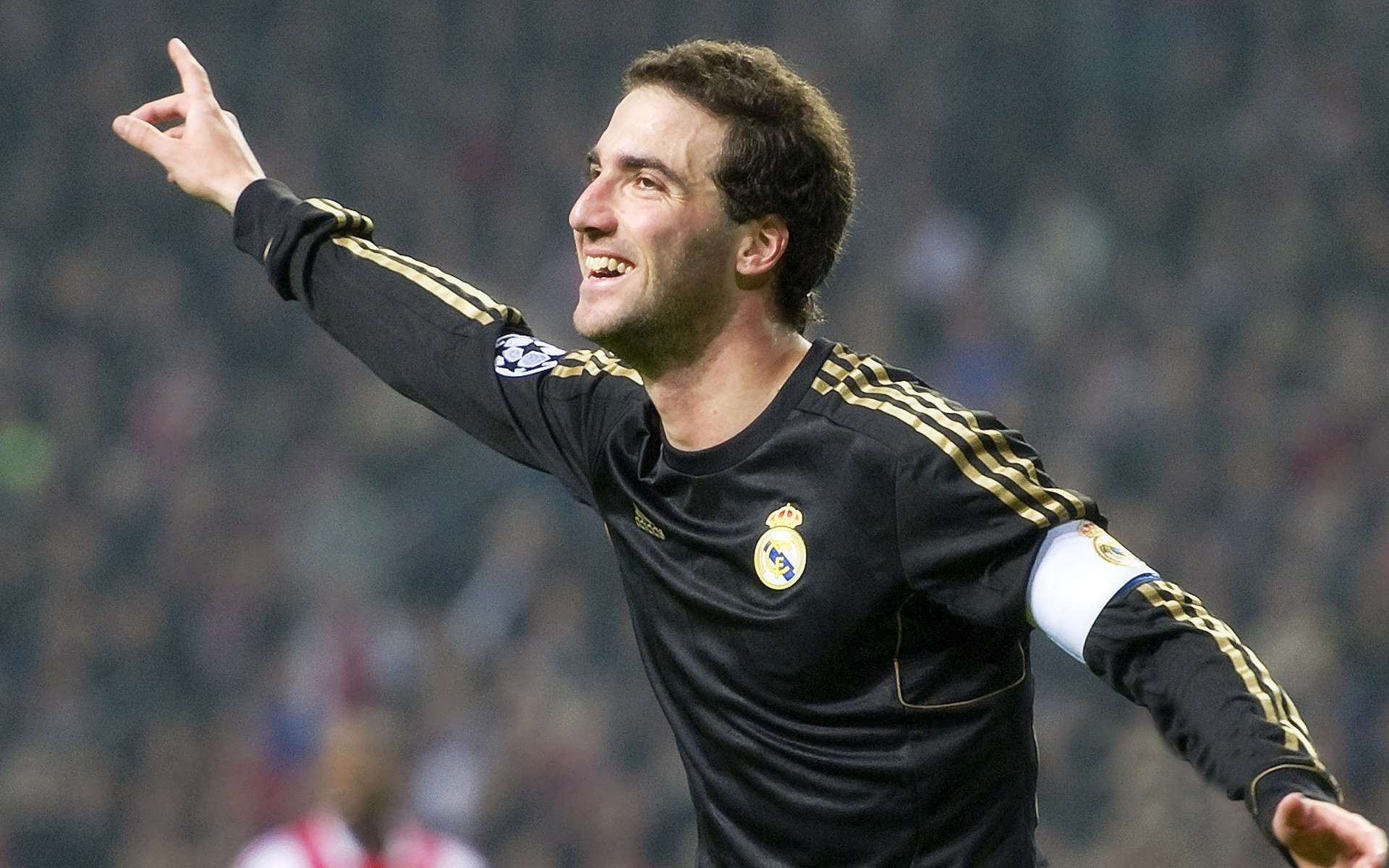 冷门夜,格列兹曼闪耀!奥地利一击制胜,粉碎瑞典主场神话