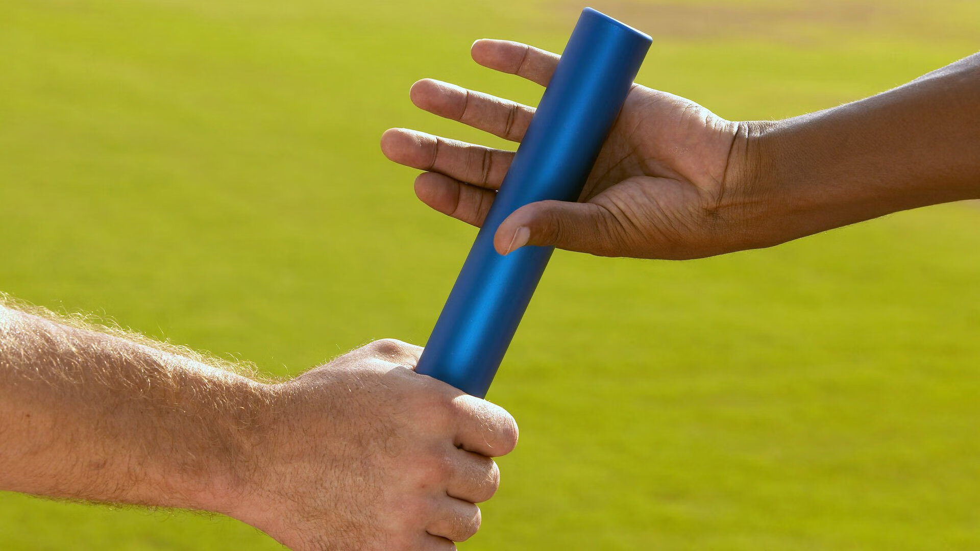 孔德一锤定音，橙衣军团绝境逢生，一次换人改写欧国联决赛命运