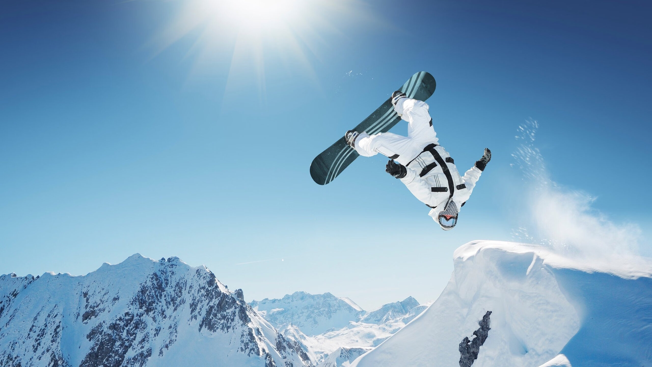 大提琴独奏，字母哥以肌肉为弦，在青岛防线奏响胜利协奏曲